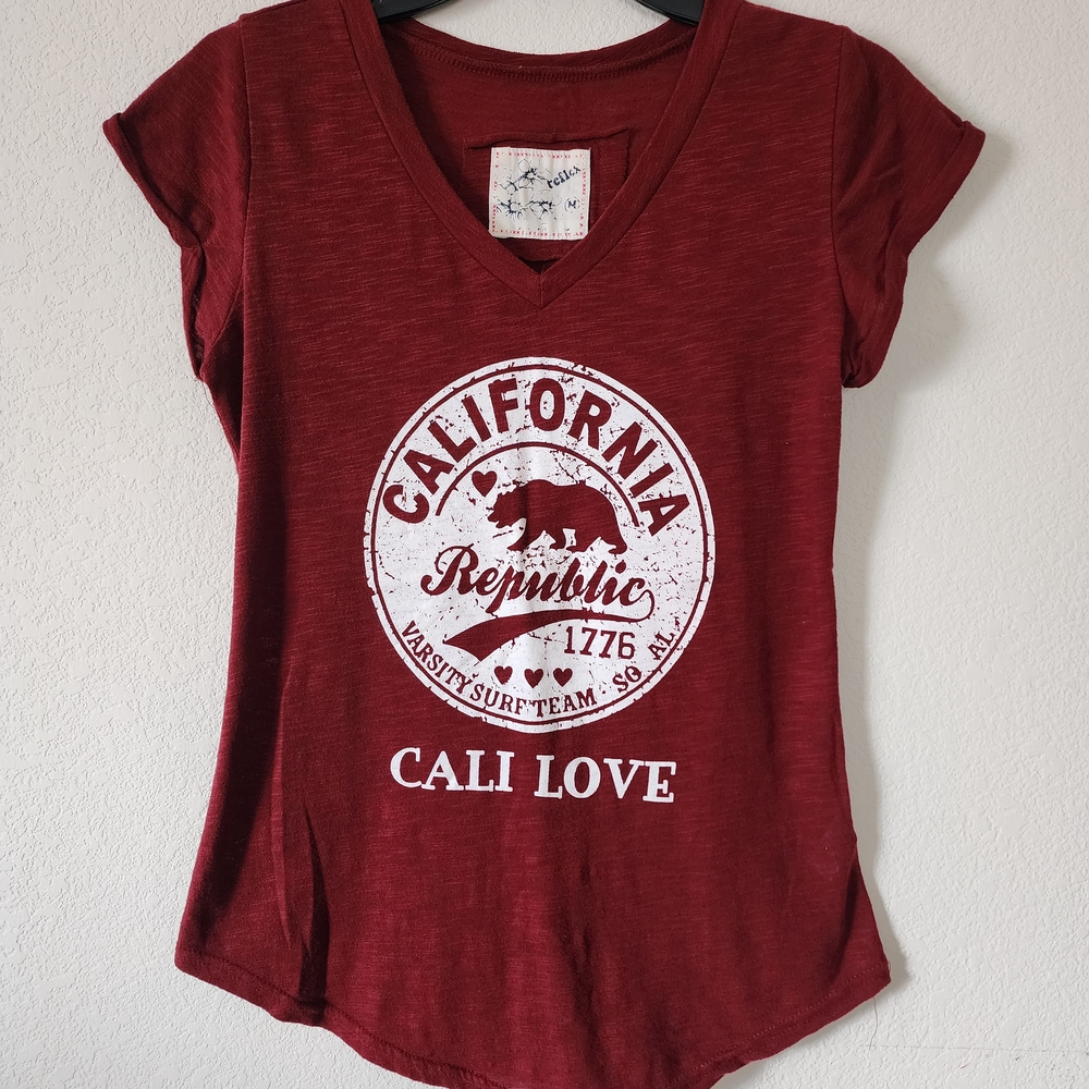 🎀Y2K Reflex Maroon California Republic V-Neck Tee - Medium - Slim Fit🎀